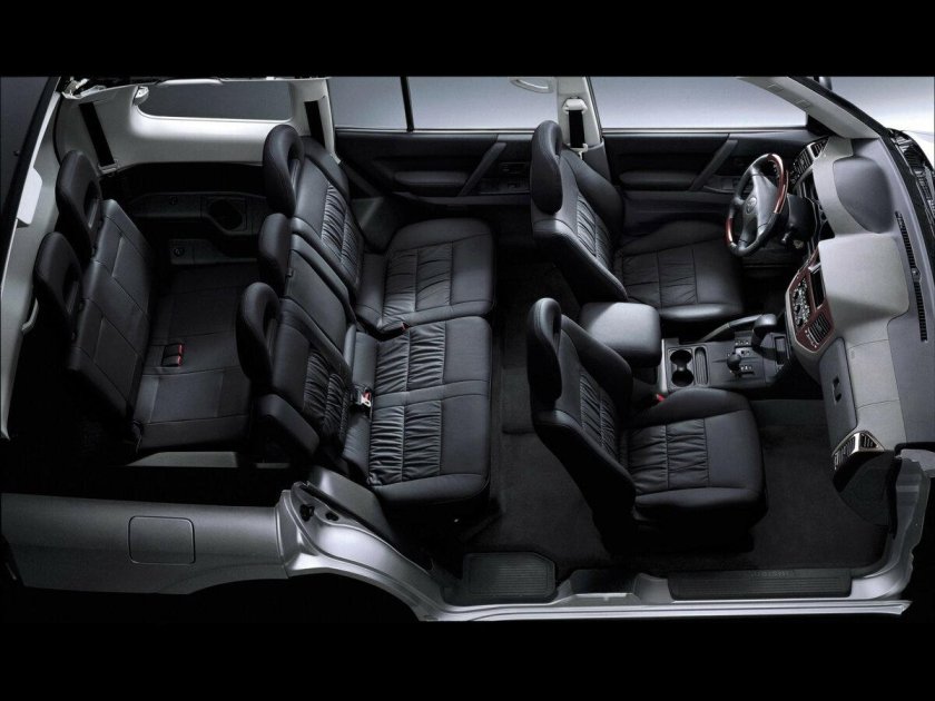 Mitsubishi Pajero Sport 7 мест