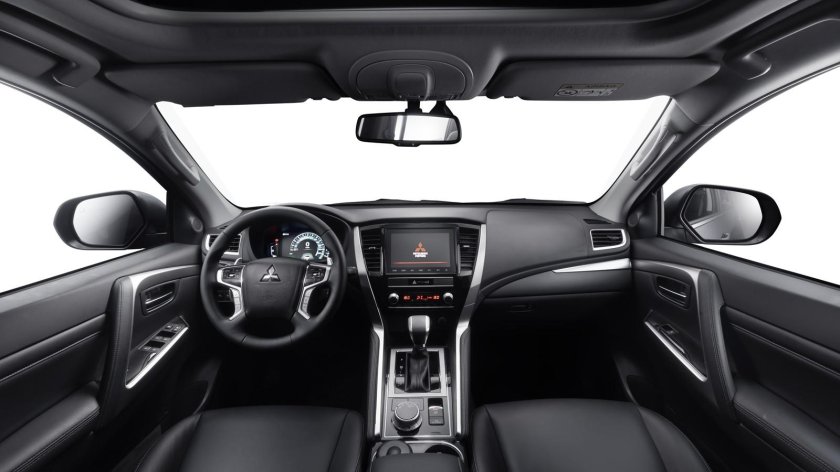 Pajero Sport 2021 салон