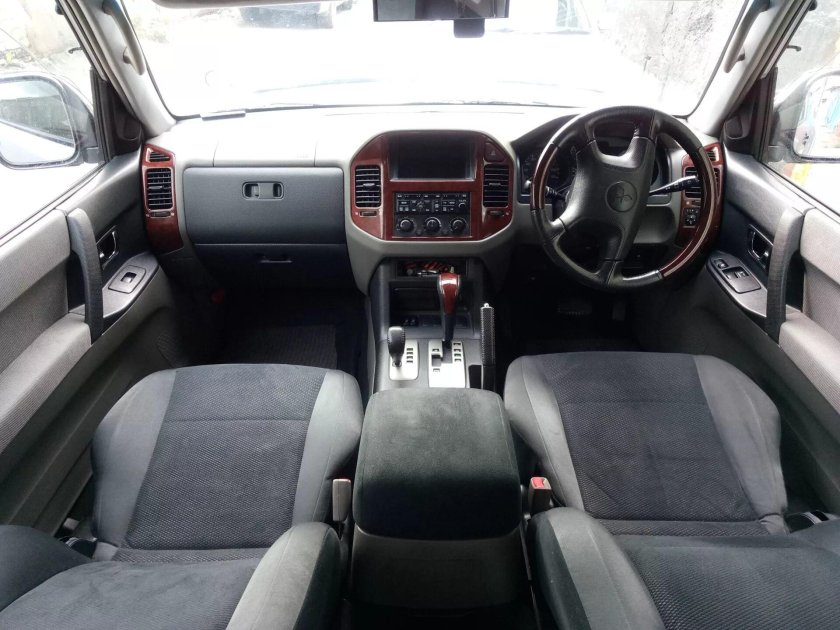 Паджеро 3 салон