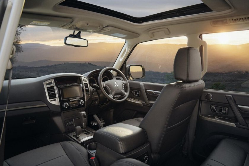 Mitsubishi Pajero 4 салон Final Edition