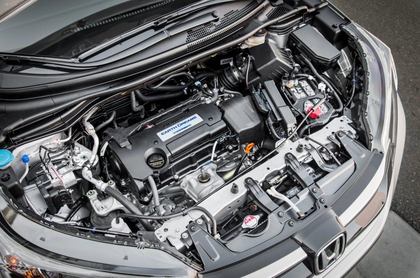 Honda CR-V 2008 2.4 подкапотка