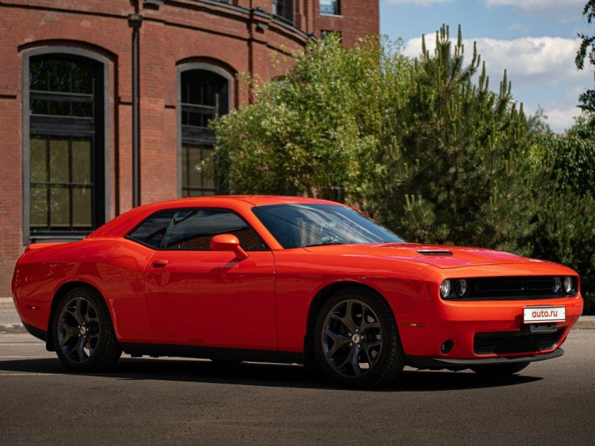 Dodge Challenger III Рестайлинг 2