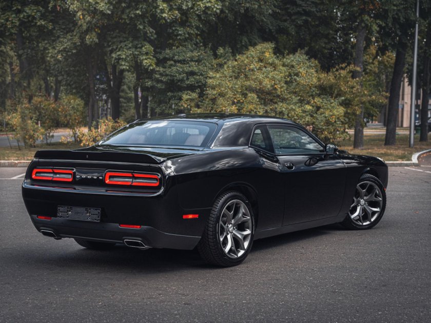 Dodge Challenger III Рестайлинг 2