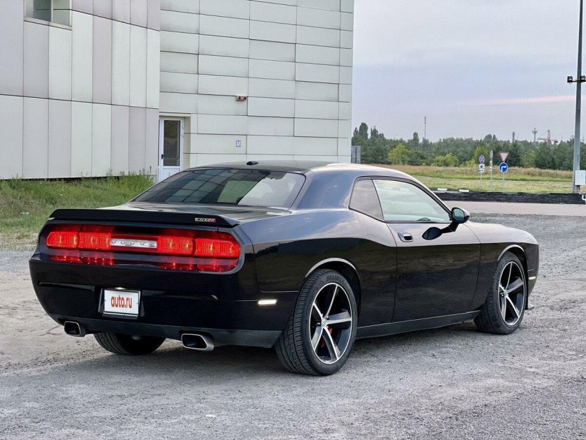 Додж Челленджер