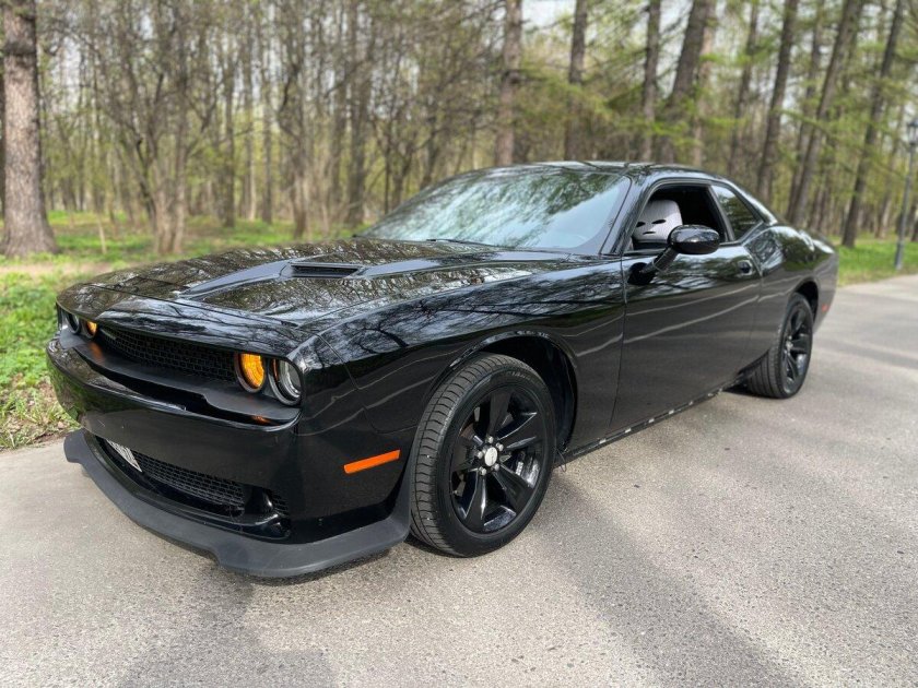 Dodge challenger iii