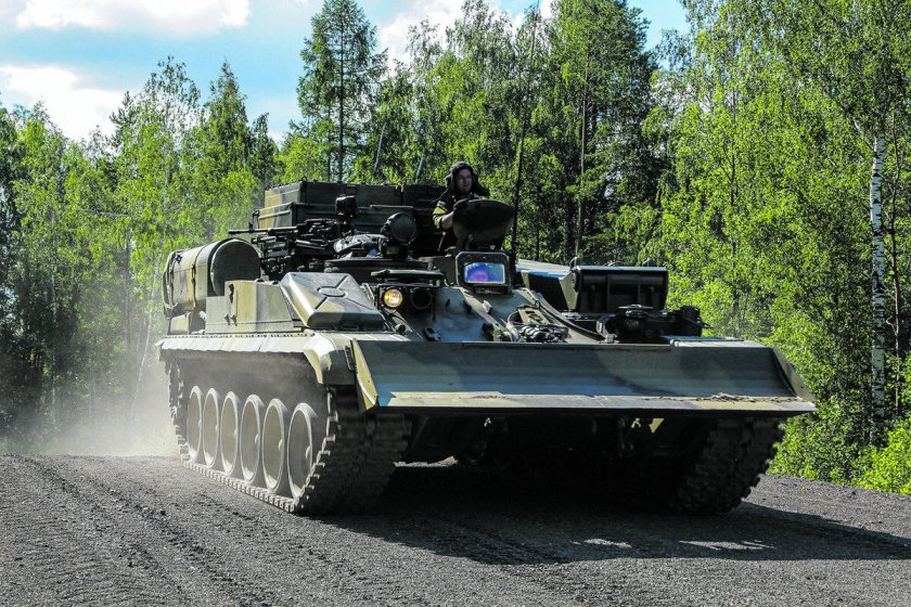 Бронированная ремонтно-эвакуационная машина