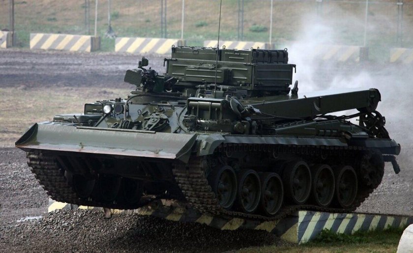 Бронированная ремонтно-эвакуационная машина Брэм-1м