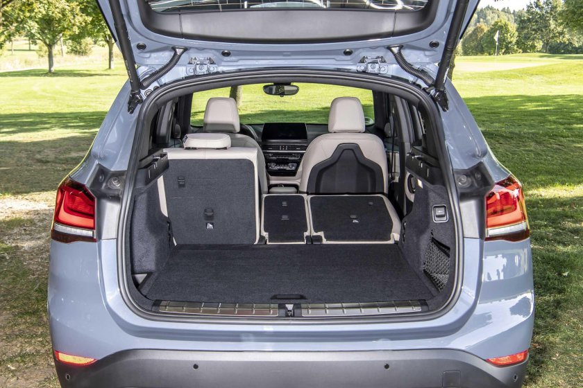 BMW x1 багажник