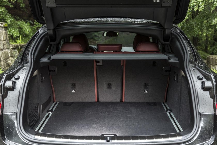 BMW x4 багажник