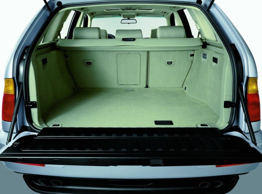 BMW x5 багажник