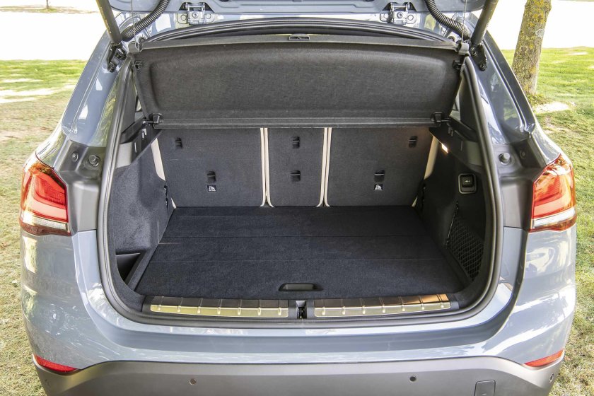 BMW x1 багажник