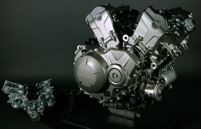 Двигатель VFR 1200