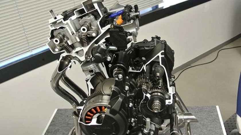 Honda CBR 500 engine