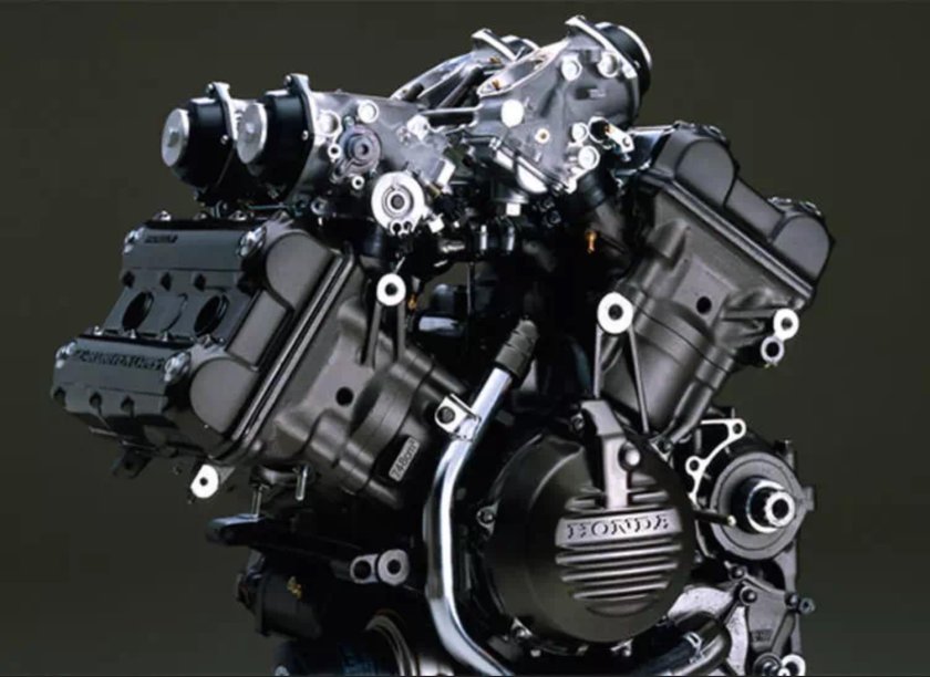 VFR 750 двигатель