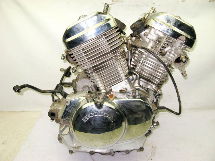 Двигатель Honda Steed 400