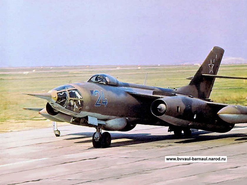 Самолет як 28