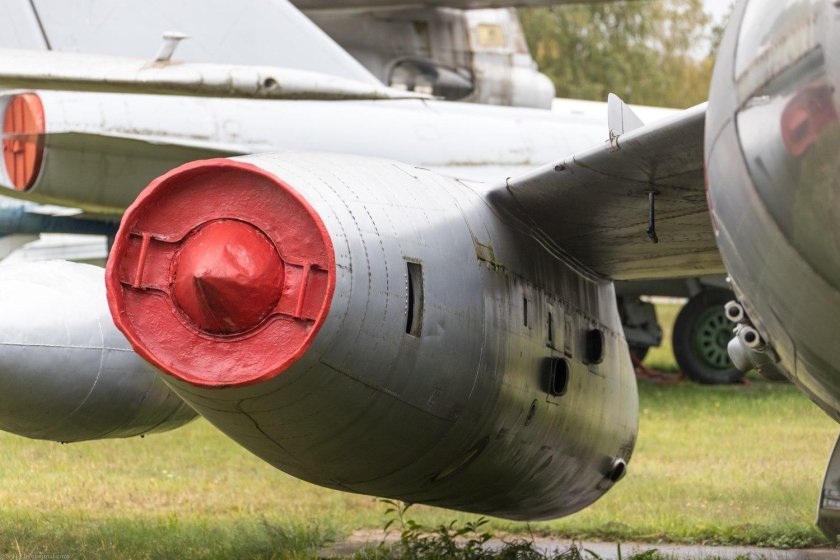 Самолет як 28