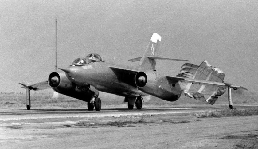 Самолет як 28