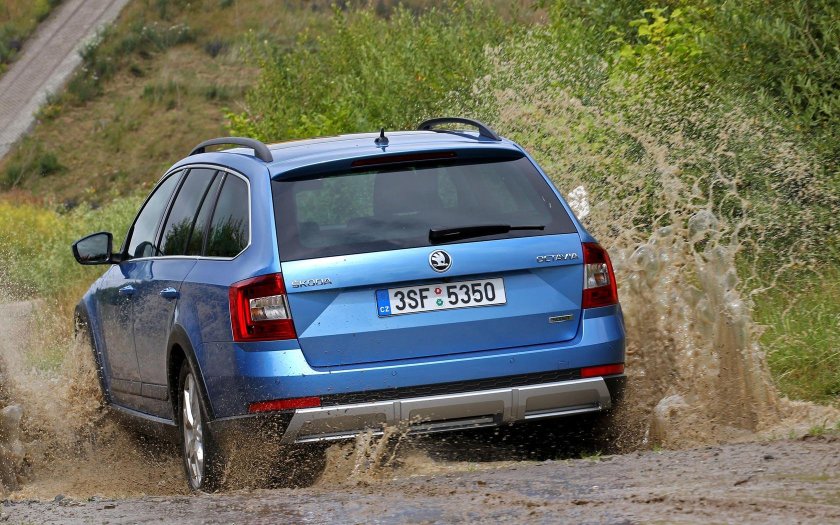 Шкода Октавия Скаут 2013