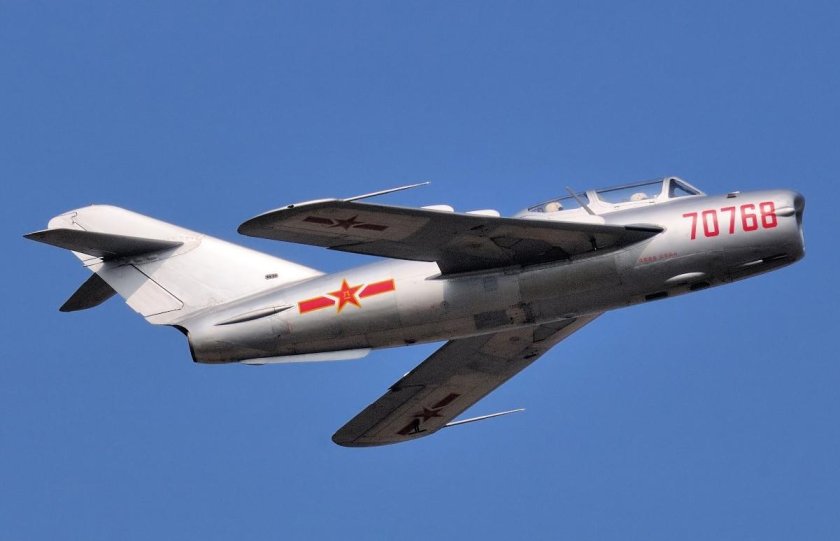 Shenyang j-5 (миг-17)