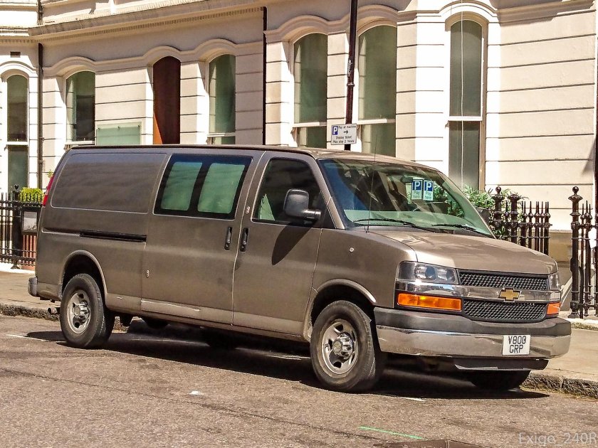 Американский минивэн Шевроле экспресс