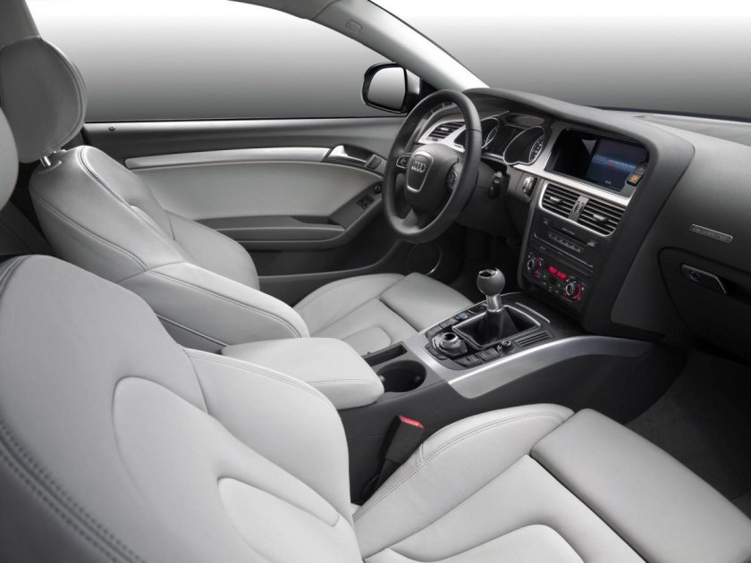 Audi a5 Coupe Interior