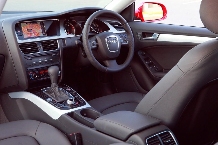 Audi a5 Sportback 2010 салон