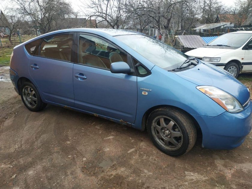 Тойота приус 2006г