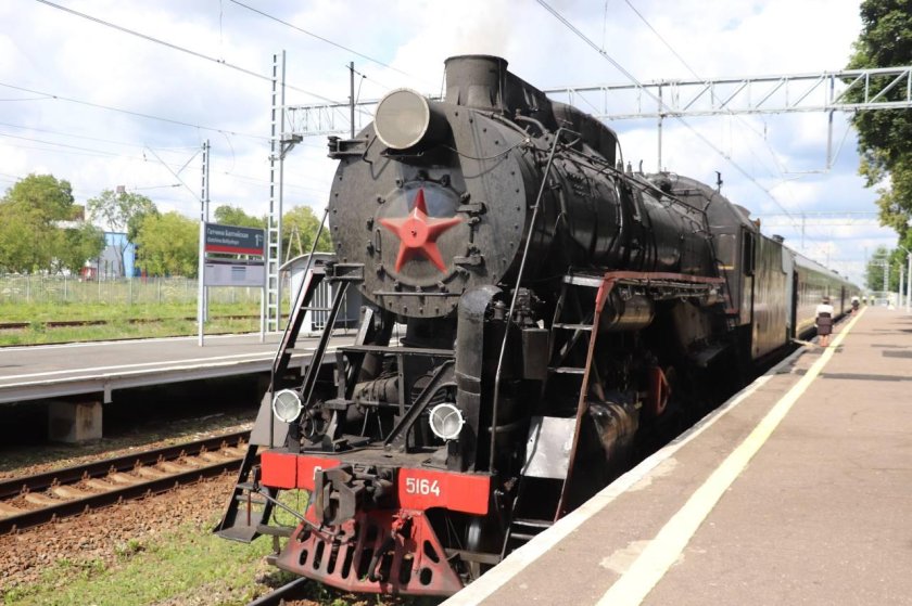 Поезд на вокзале