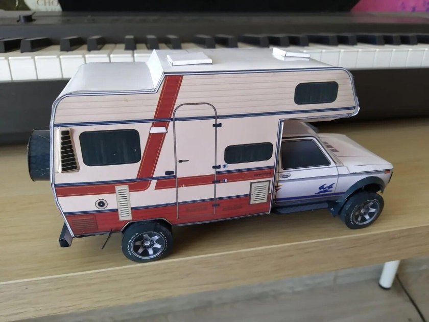 ВАЗ 2121 кемпер