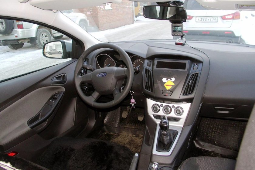 Форд фокус 3 Базовая комплектация салон