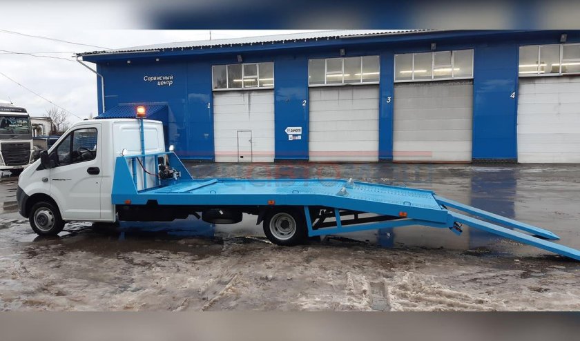 Газель трехместка эвакуатор с платформой 430