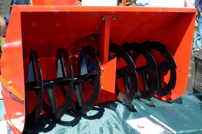 МТЗ 320 шнекоротор