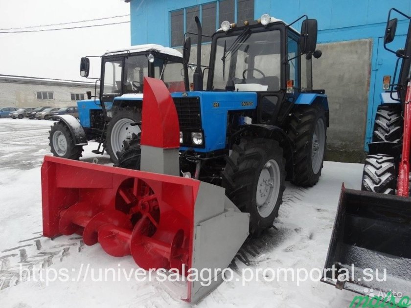 МТЗ 82.1 шнекороторный снегоочиститель