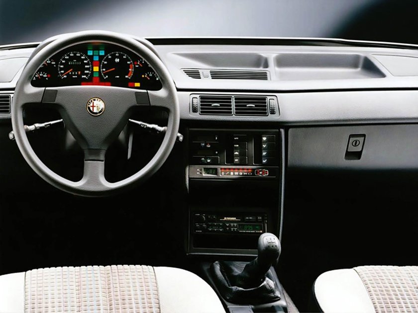 Alfa Romeo 155