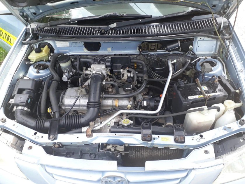 Mazda Demio 2000 1.3 мотор
