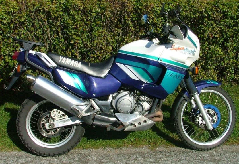 Yamaha XTZ 750