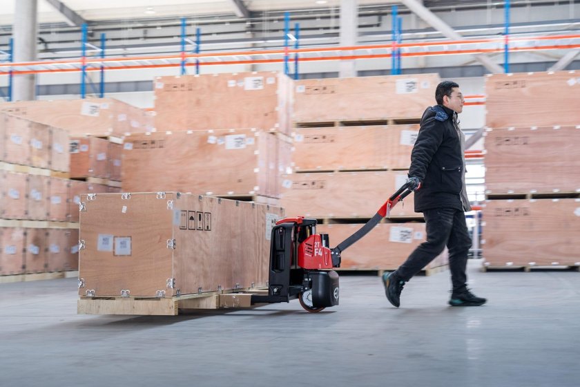 Транспортировщик паллет