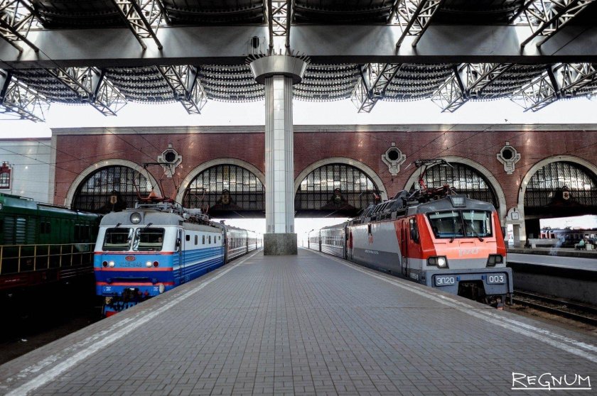 ЖД вокзал Москва Перон