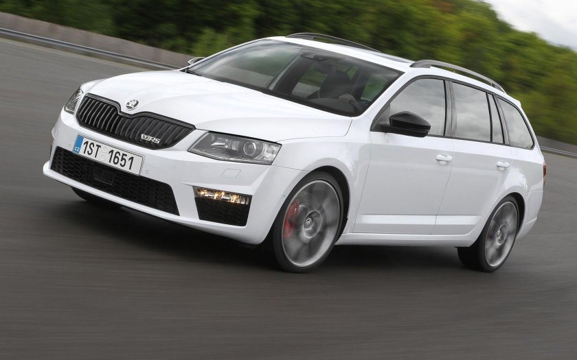 Skoda Octavia RS Combi a7