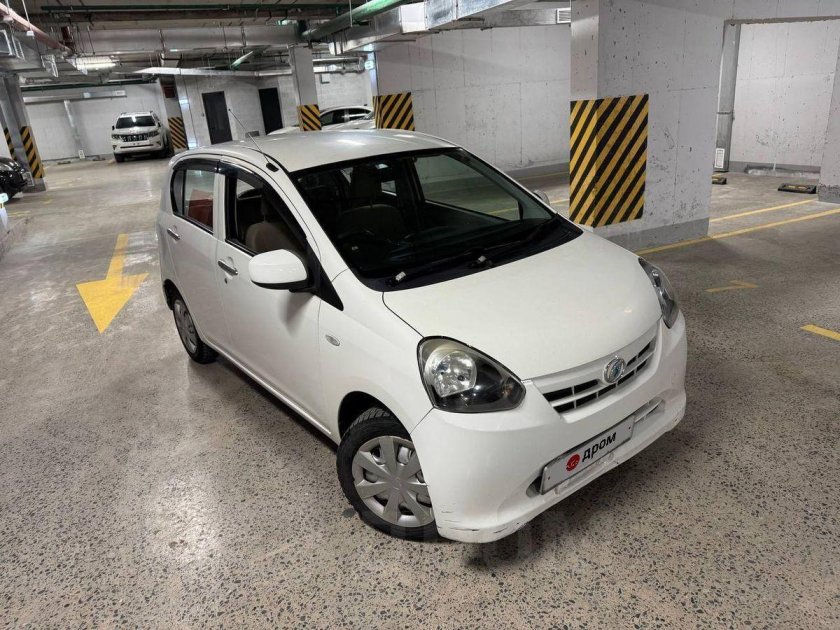 Daihatsu mira e
