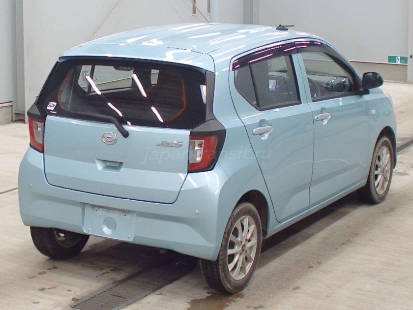 Daihatsu mira e:s 2017