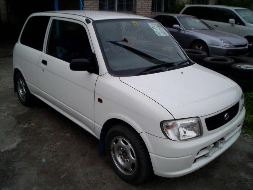 Daihatsu Mira 1998