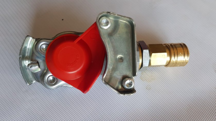 Соединитель прицепа пневматический WABCO