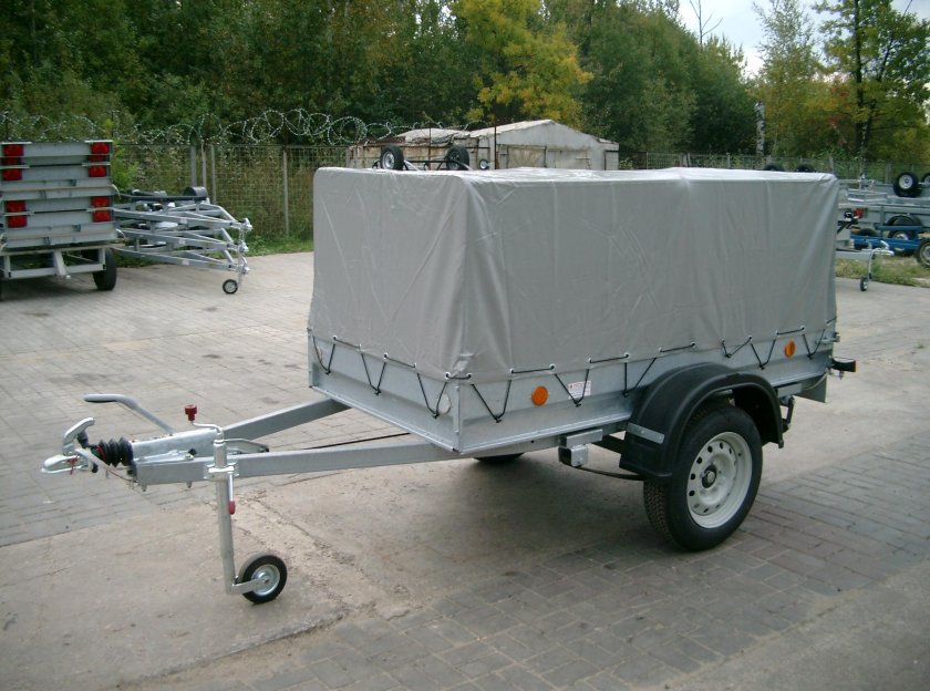 Легковой прицеп 8252