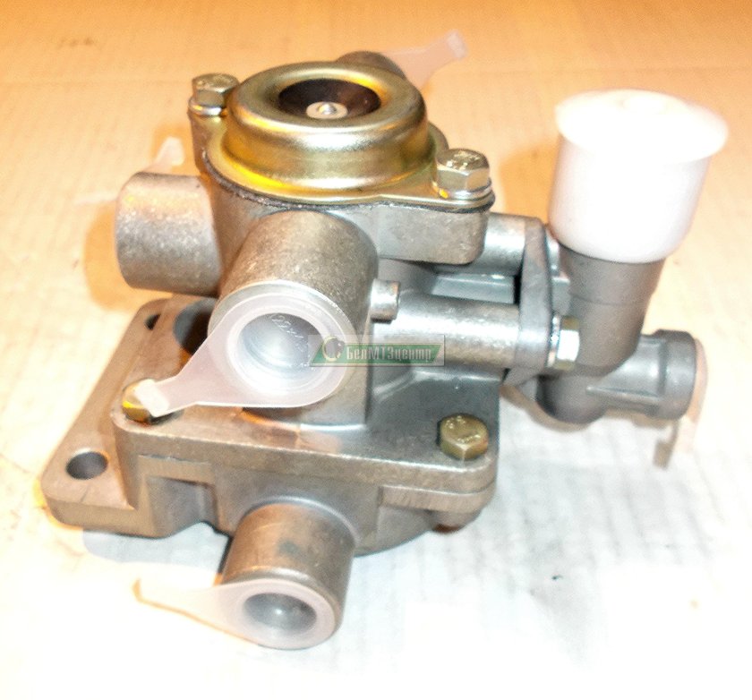 Тормозной кран МАЗ 9758-3531010-01