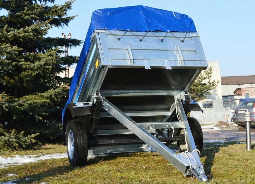 Легковой самосвальный прицеп 82940т