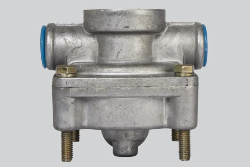 Клапан ускорительный 100-3518010 ЗИЛ, КАМАЗ,МАЗ,