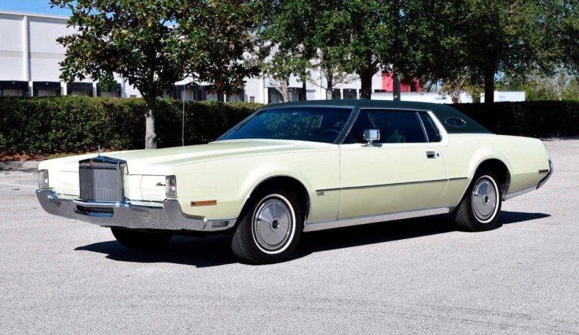 Lincoln Continental Mark IV 1972