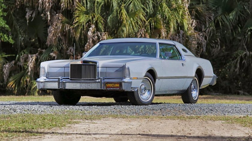 Lincoln Continental Mark IV 1976